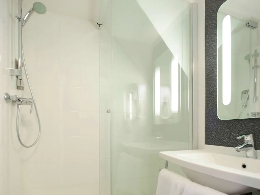 ibis Granville Port de plaisance - Miniature 7