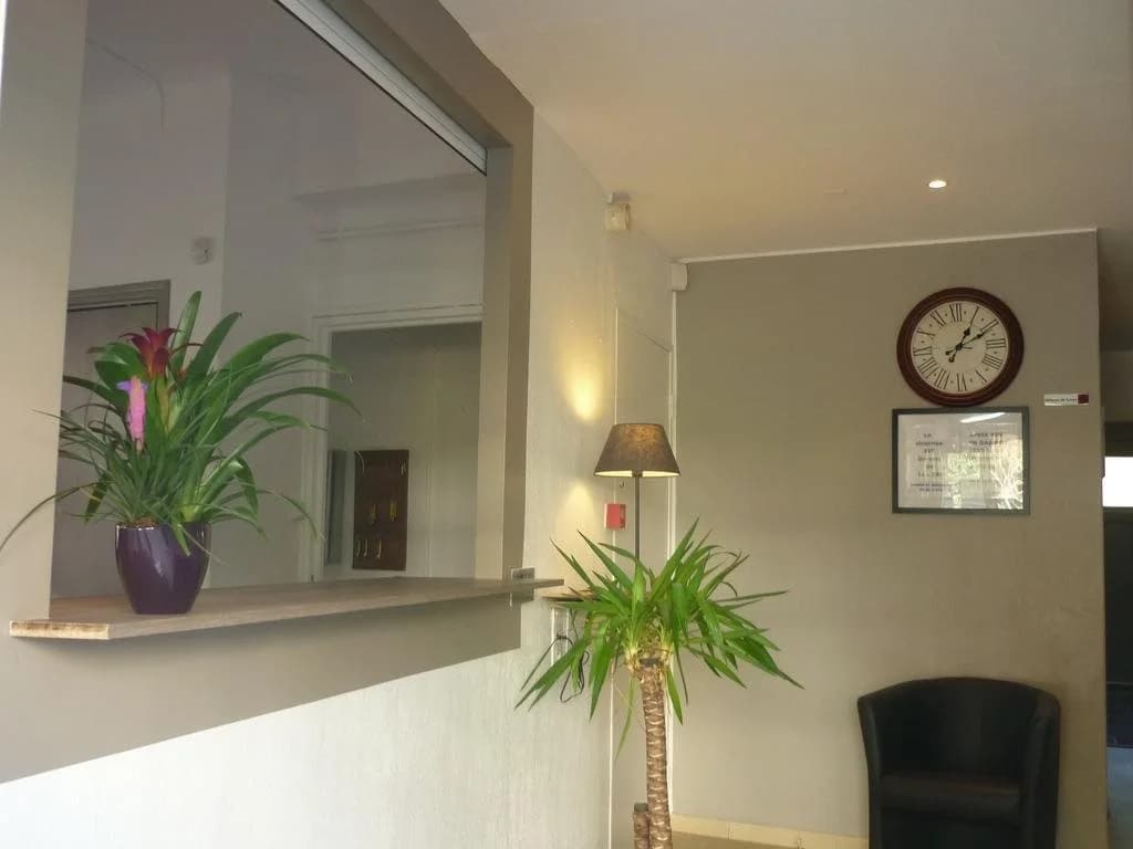 Htel De LHospitalet Saint Charles - Photo 1