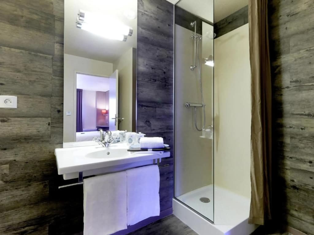 Brit Hotel Essentiel CHOLET - Miniature 8