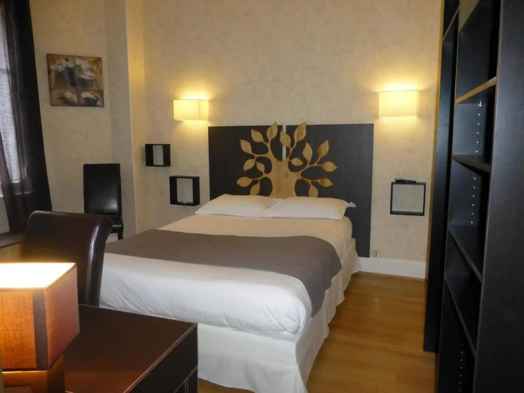 Hôtel Trianon - Photo 3