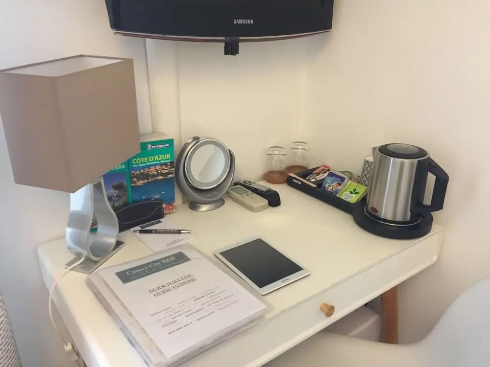 Cannes City B&B - Photo 2