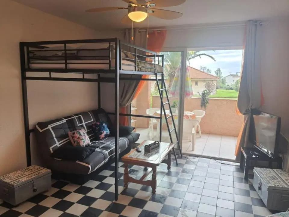 Studio Corse avec véhicule dispo à l'aéroport de Bastia - Photo 1