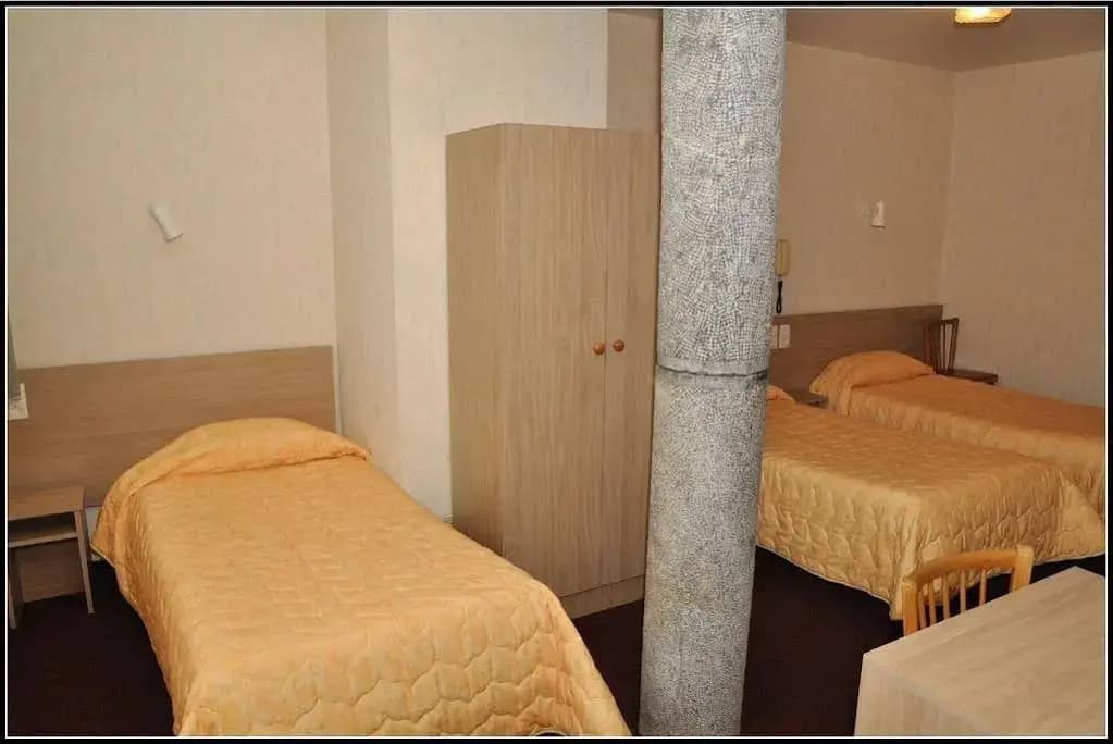 Hotel Montfort - Miniature 6