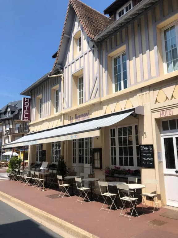 Hotel Le Normand - Photo 1