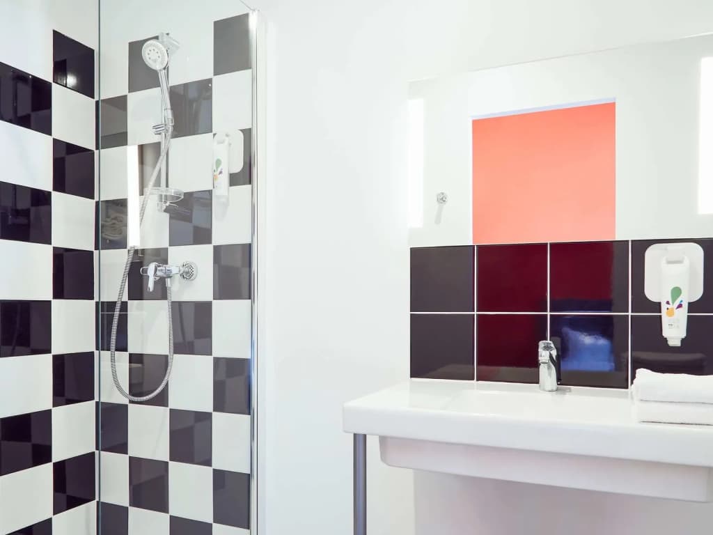 Hôtel Ibis Styles Marseille Vieux Port - Miniature 8