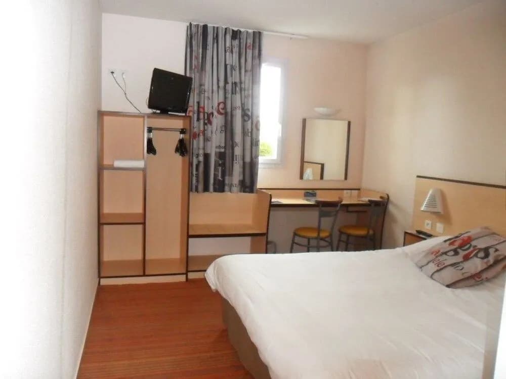 Ace Hôtel Issoire - Photo 3