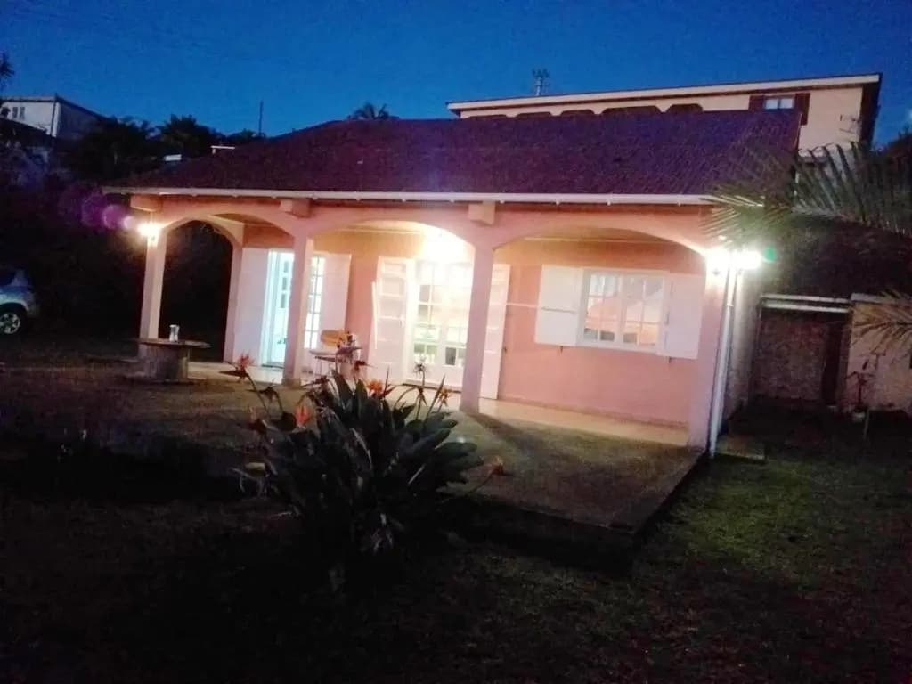 Maison de 4 chambres avec vue sur la mer jardin clos et wifi a Saint Leu - Photo 1