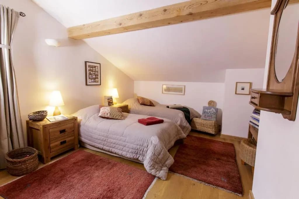 The Guest House - Miniature 6