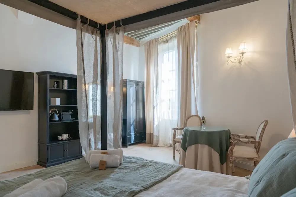 La chambre des Remparts Romantique - Photo 2
