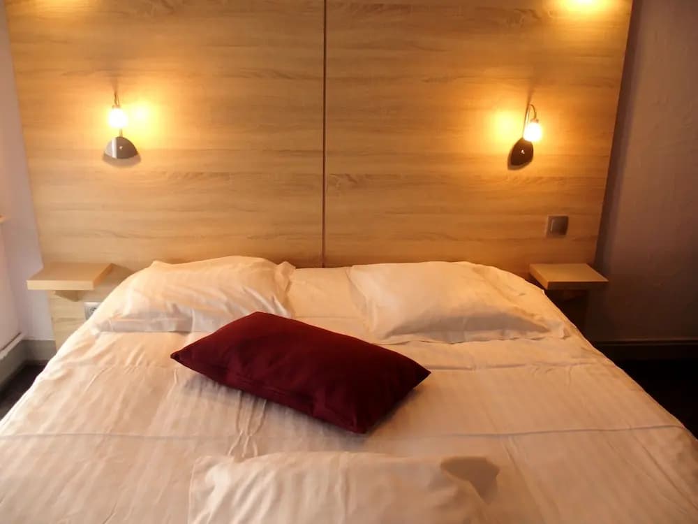Hotel le Rendez-vous des Copains - Photo 2