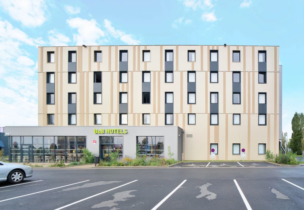B&B HOTEL Dreux Nord - Photo 1