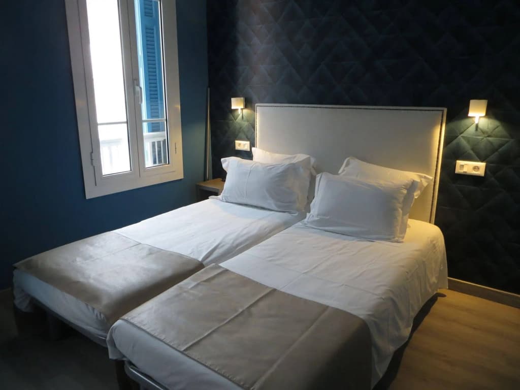 Hotel Regency - Photo 3