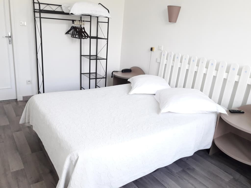 Au Nouvel Hotel - Photo 4