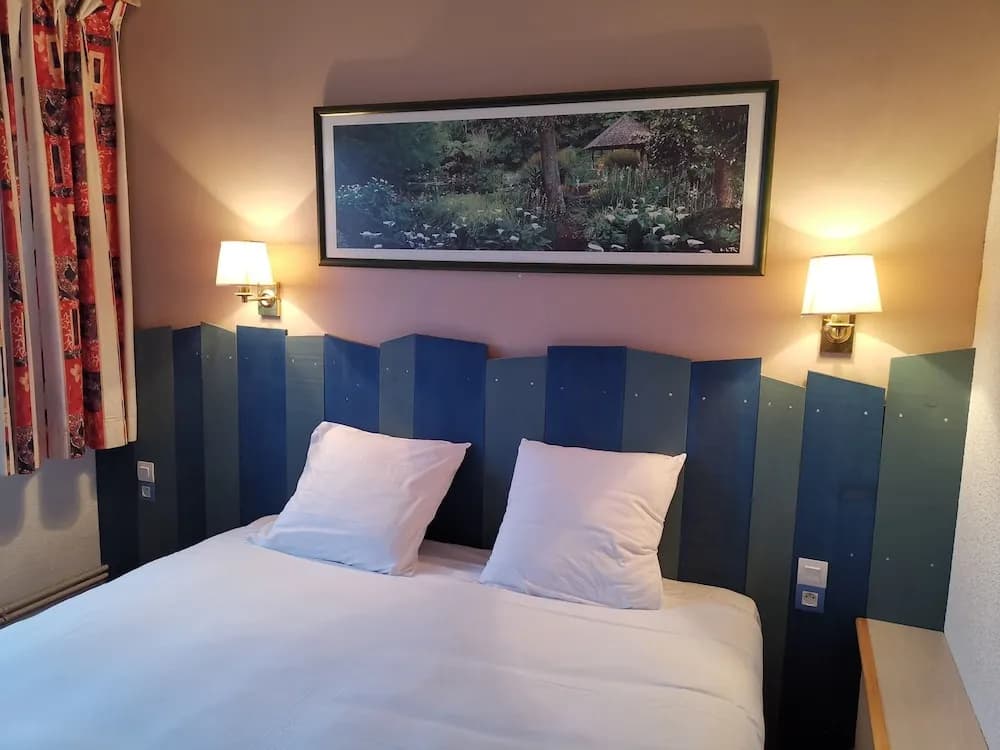 Hotel Le Sully - Photo 4