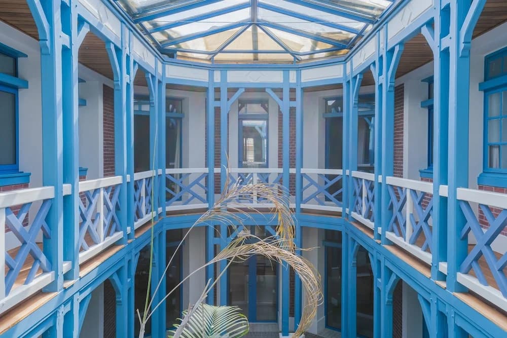 Villa D'Eaux - Photo 1
