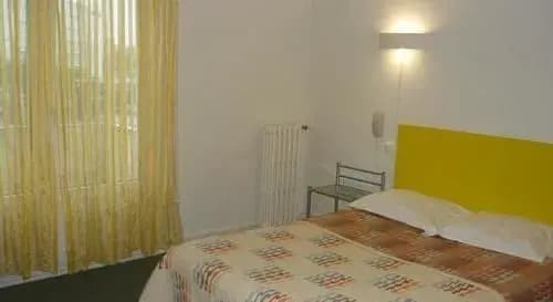 Hôtel Parisien - Miniature 7