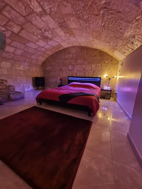 La Forteresse Jacuzzi-Sauna - Photo 2