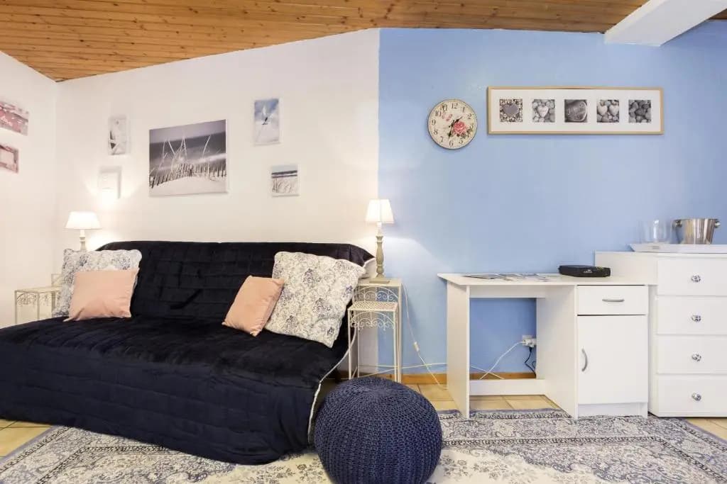 Romantic Studio Center - Photo 2