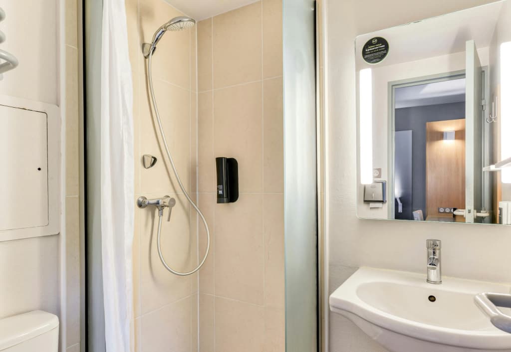 B&B HOTEL Narbonne (1) - Miniature 8