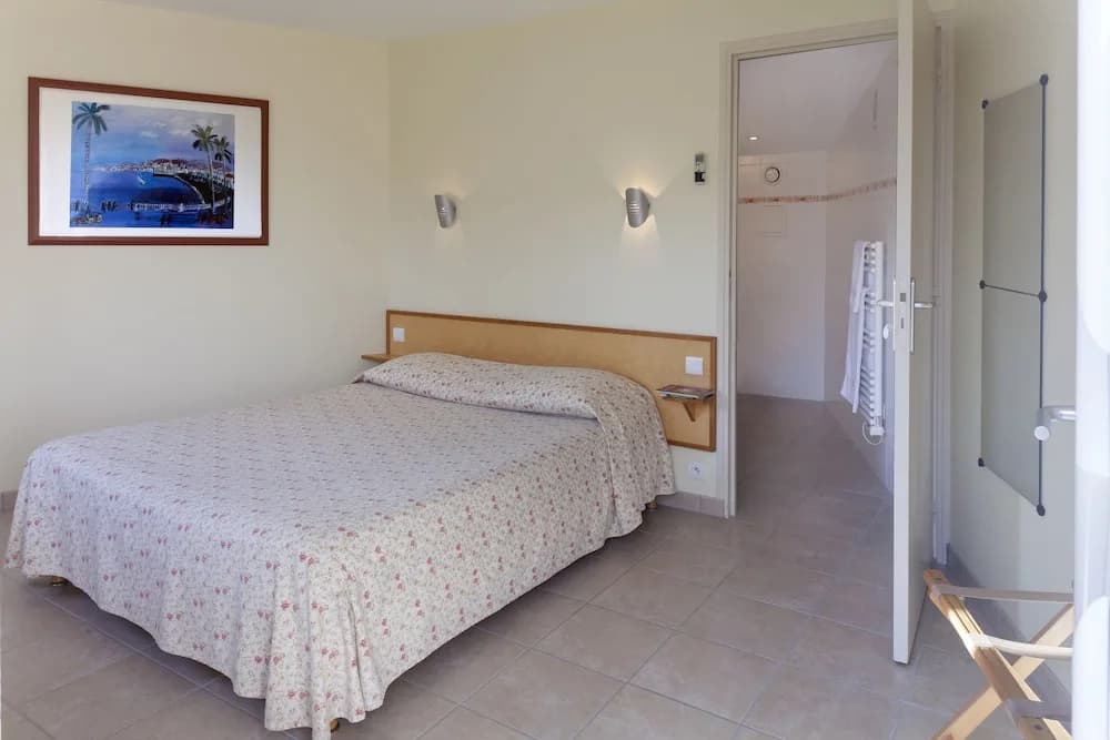 Logis Hôtel Le Clos du Vigneron - Photo 5