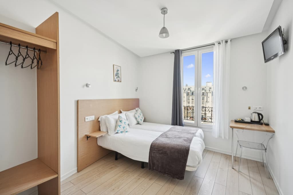 Hotel Le National Clichy Paris - Photo 4