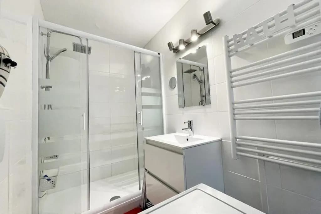 Magnifique T2 Archi Cosy Vue Mer 180 Piscine - Miniature 7