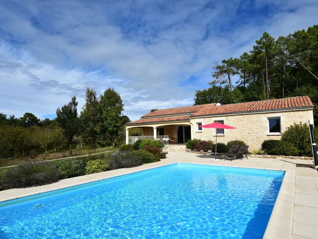 Holiday Home in Montclera With Sunny Garden, Playground Equipment and Private Pool - Miniature 7