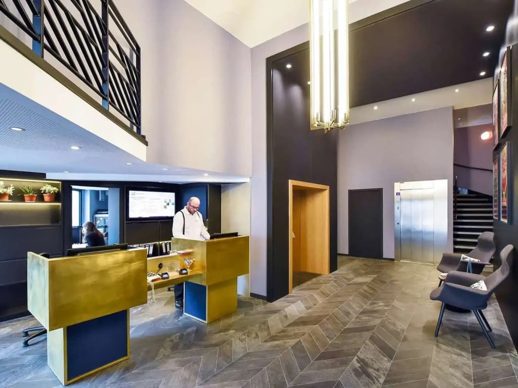 ibis Styles Dijon Central - Photo 2