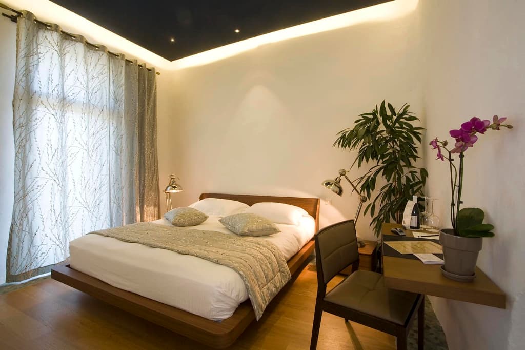Domaine Riberach – Hôtel 4* - Restaurant gastronomique - Spa - Piscine - Vignoble - Miniature 6