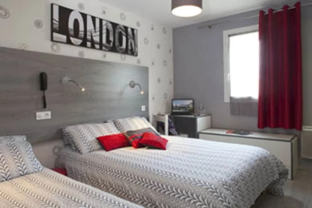 Hotel Mac Bed - Photo 2