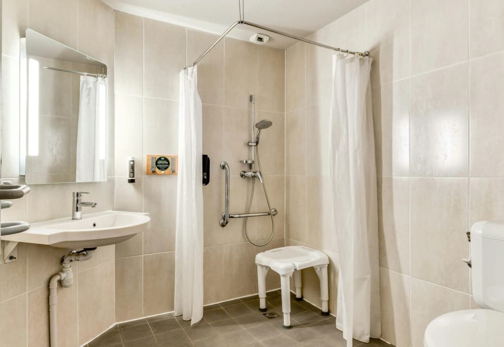 B&B HOTEL Montpellier (1) - Miniature 8