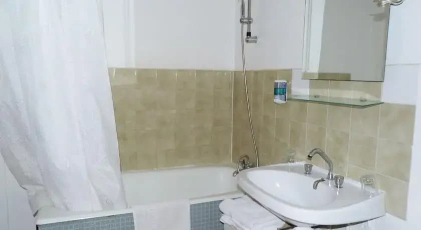 Hotel Iguzkian - Miniature 8