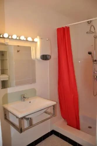 Appartement dans Villa St Raphael - Miniature 6