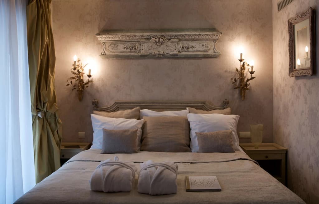 Hôtel Chateaubriand Champs Elysées - Photo 5