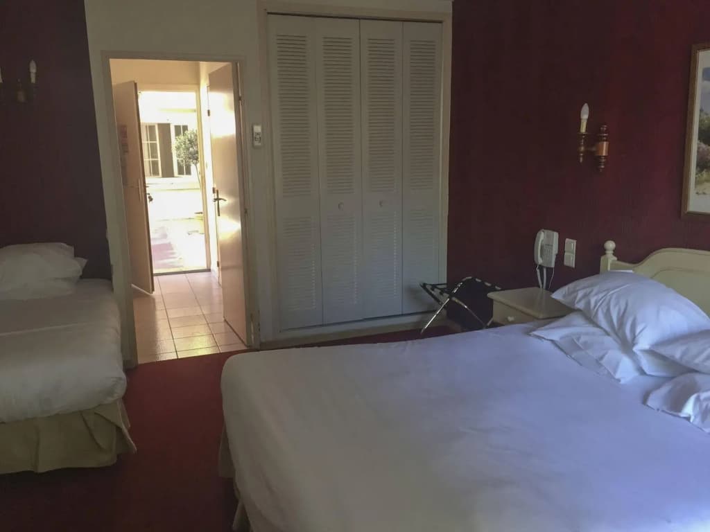 Hotel Le Concorde - Photo 2