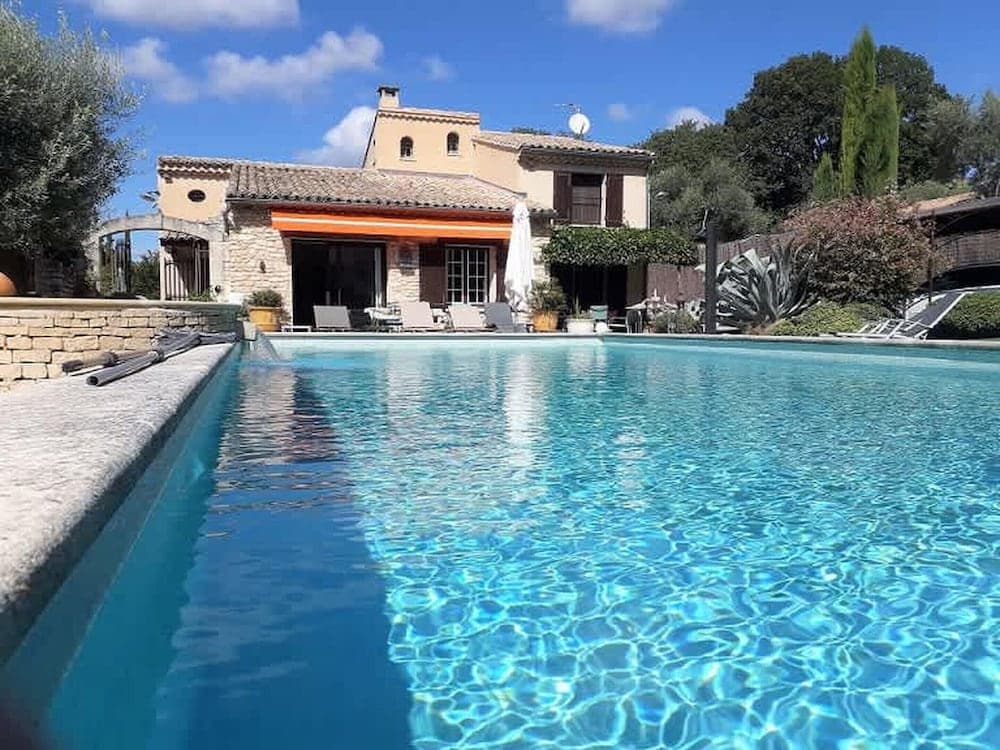 Villa Near Avignon With Separate Suites - Photo 1