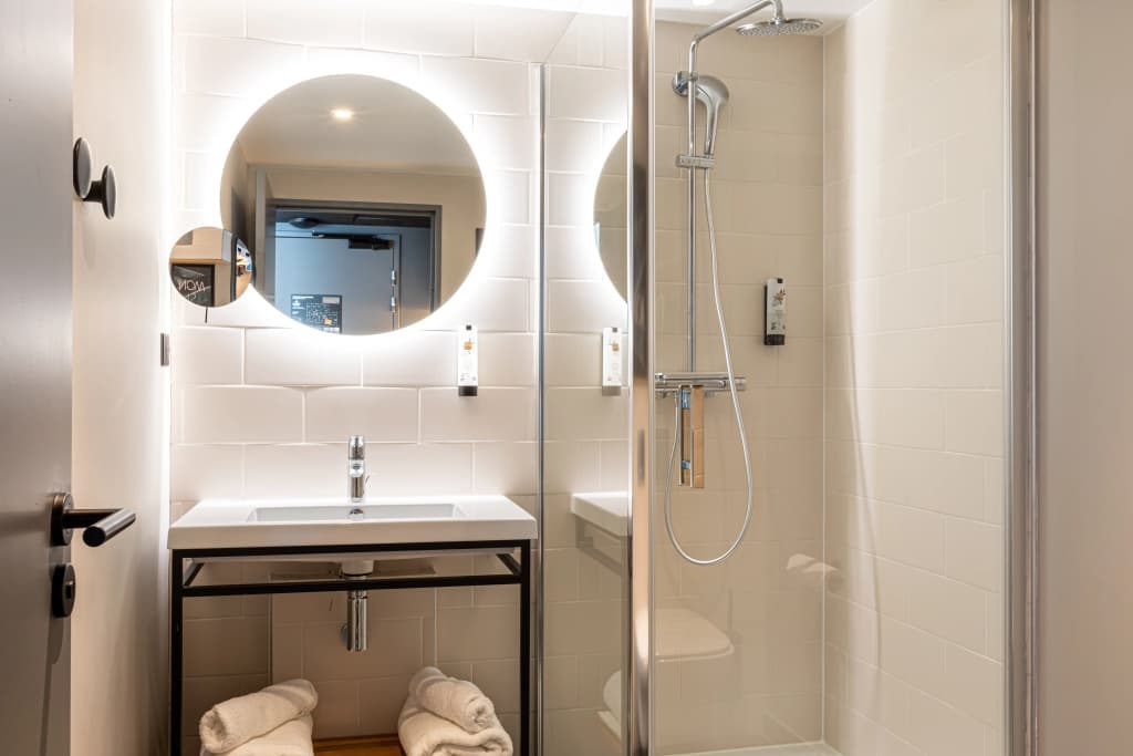 Best Western M-Treize Paris Asnieres - Miniature 7