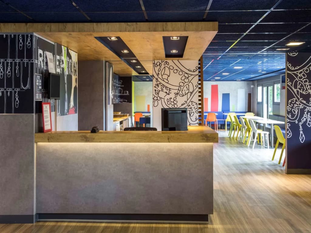 ibis budget Versailles Chateau Saint Cyr - Photo 2