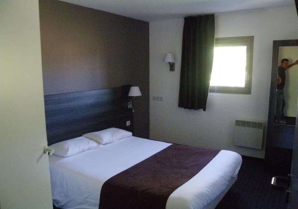 Hôtel Balladins Genève/Saint-Genis-Pouilly Confort - Photo 2