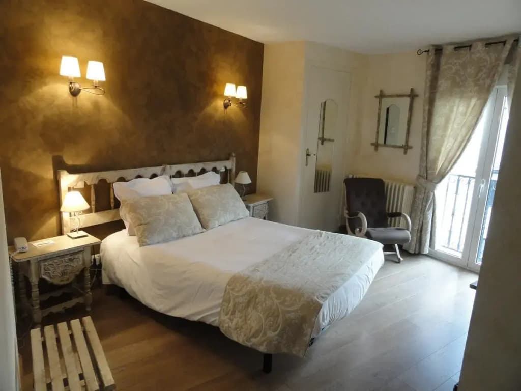 Hotel Planes - Photo 4