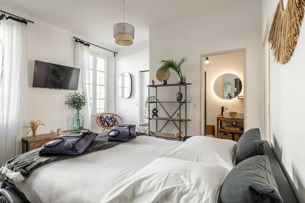 Sublime 2 Bedroom Apart.- Cannes Residential Area - Photo 2