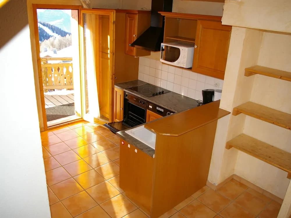 Chalet on Sunny Slopes of Plagne - Miniature 7