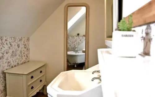 La Passerelle des Corton B&B - Miniature 8