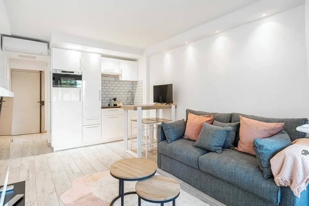 Renovated apt With Parking & Terrace - Palm Beach - Photo 4