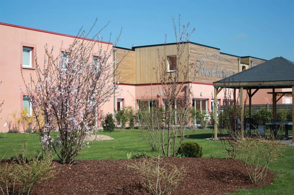 Relax Hotel Beuzeville Honfleur - Photo 1