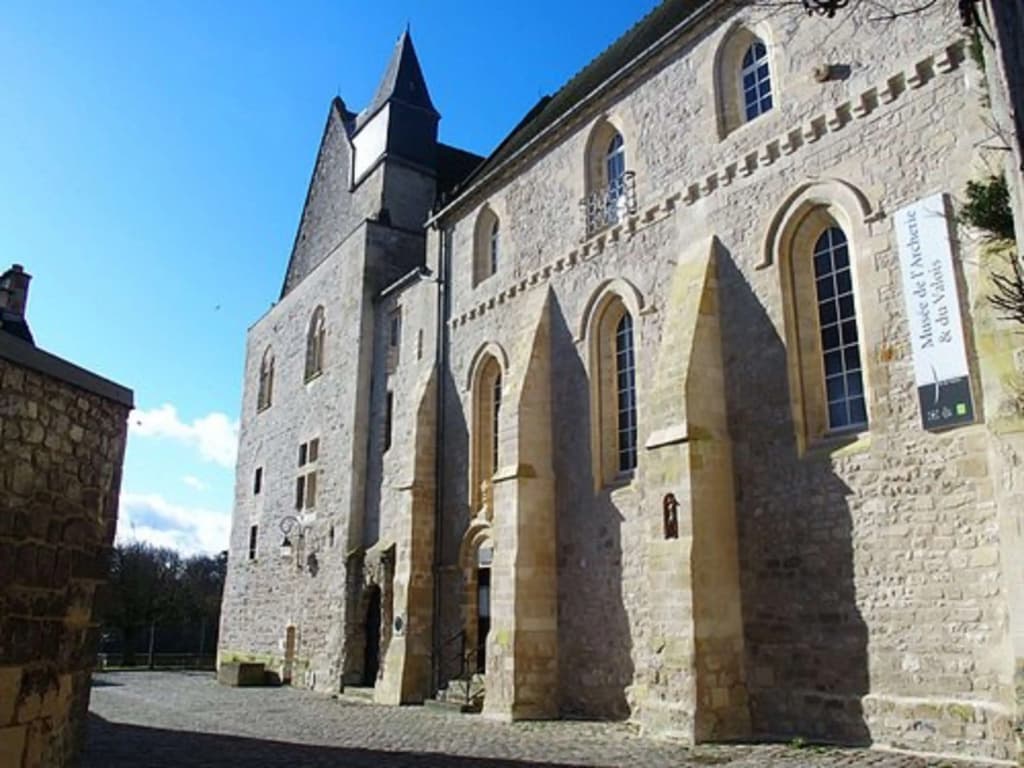 Kyriad Crepy en Valois - Photo 1