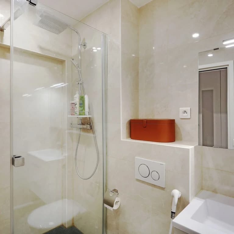 Modern Brunel Classic 1 Bed Apt With Balcony in Paris - Miniature 8