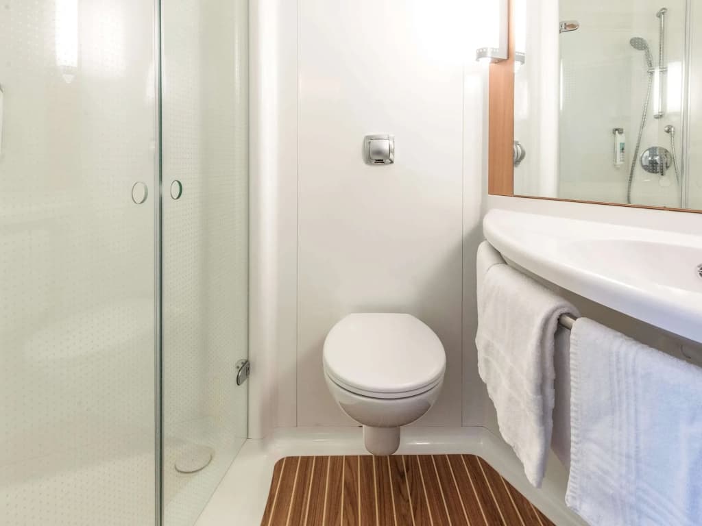 ibis Issoire - Miniature 7