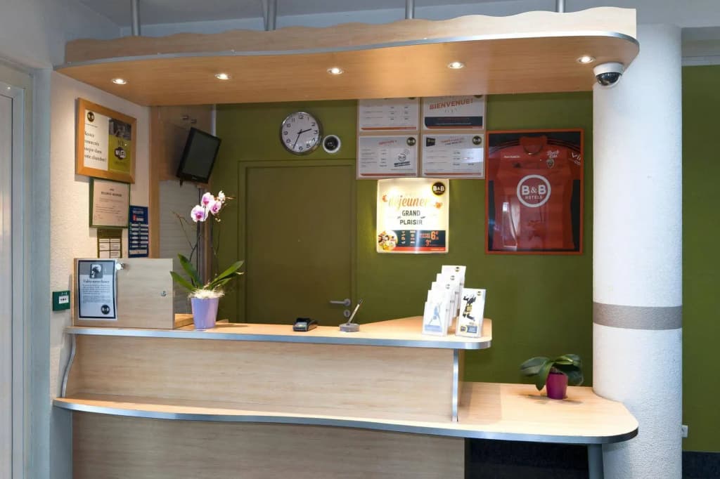 B&B HOTEL Valence Sud - Photo 2