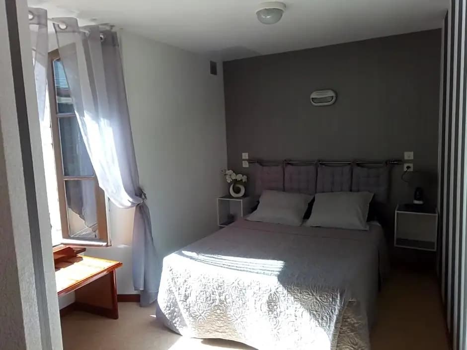 Hôtel des Touristes - Photo 3